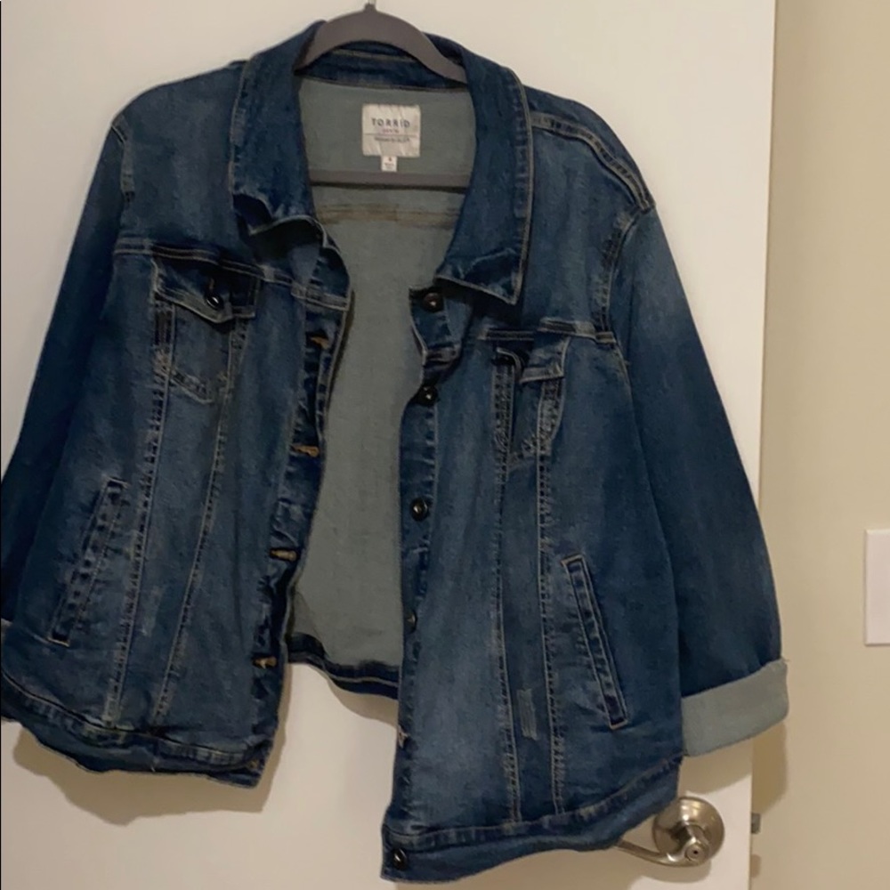 Torrid denim jacket size 4